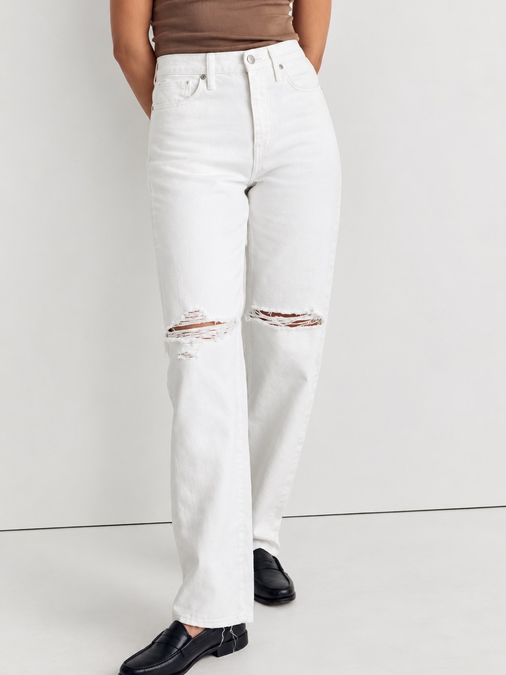 Madewell baggy straight busted knee jeans, size 28